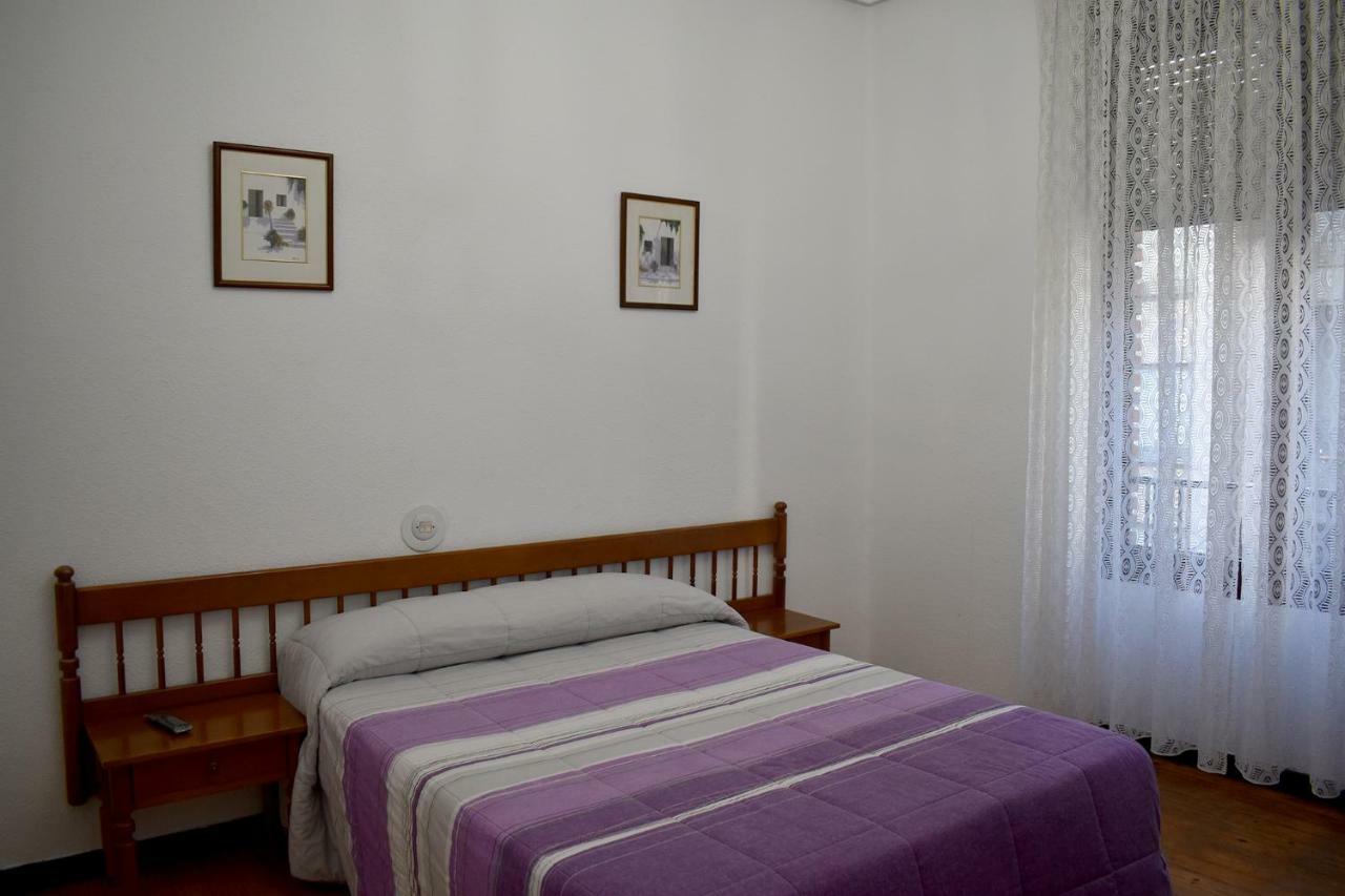 Guest house Hostal Oviedo *
